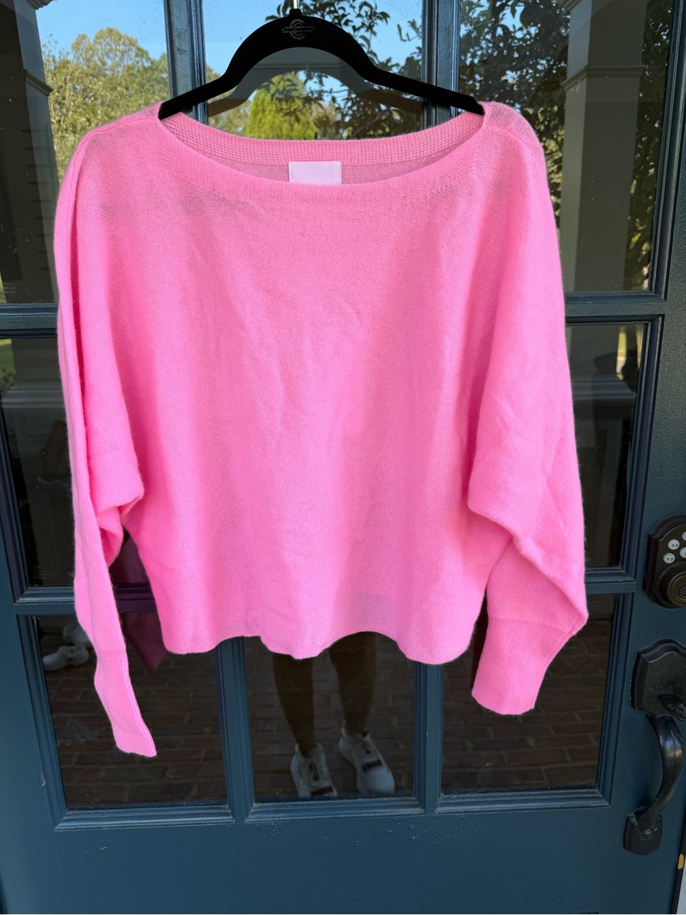 Relaxed Boatneck Sweater in Bright Pink 100% cashmere